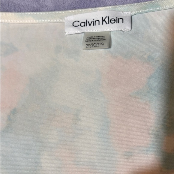 Calvin Klein Soft Blue V-Neck Short Sleeve Top - Picture 3 of 8